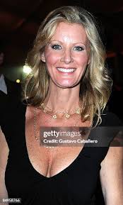 556 Host Sandra Lee Stock Photos, High-Res Pictures, and Images