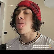 Albert Roman (@albert.roman44)