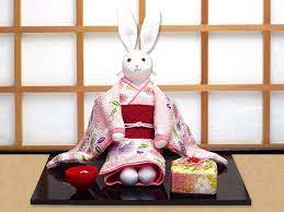 楽天市場 ちりめん細工 幼な兎 お花見 うさぎ ウサギ 動物 縁起物 オブジェ かわいい インテリア 手作り 季節飾り ちりめん飾り 京都土産 お土産 床の間 手作り 和室 玄関飾り 敬老の日 おばあちゃん プレゼント ギフト 置物 季節 和雑貨 和風小物 ちりめん飾り