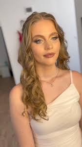 Bella Lovas Makeup Artist