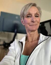 Valerie Strunk님(@valeriestrunk) • Threads, 자유로운 소통 공간