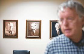 Some towns continue to shrink, but many Iowans are choosing to stay