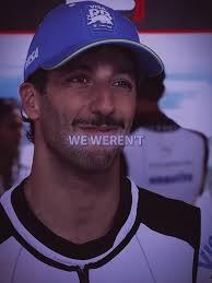 Come let's watch the rain as it's falling down... #f1 #danielricciardo  #redbull #fyp #f1edit #viraledit