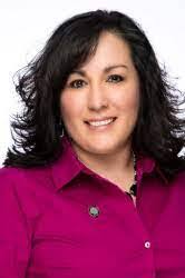 Melissa Buckley's Instagram, Twitter & Facebook