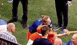 Vivianne miedema and lisa evans tumblr. Olympics Cancelled Former Fc Bayern Munich Teammates Mana Iwabuchi