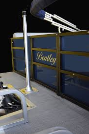 A good quality ski pylon is built to handle the stress of slalom skiers and wakeboarding. Bentley Series