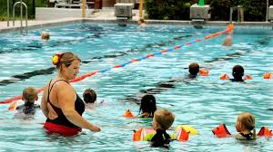 Ab wann kann ich mit meinem baby einen babyschwimmkurs besuchen ? Schwimmkurse Fur Kinder In Syke Stark Gefragt Dlrg Arbeitet Warteliste Ab Syke