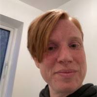 100+ profili “Stuart”