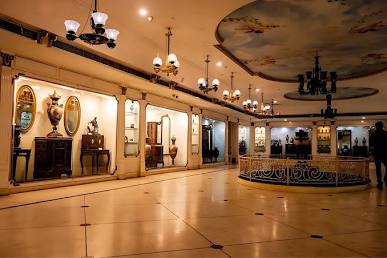 Interior gallery at Salar Jung Museum, AI generated