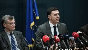 Ιμάμης στην αγιά σοφιά για τα 567 έτη απο την άλωση της. Ektakth Eidhsh Star Gr