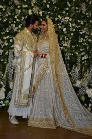Deepika Padukone And Ranveer Singh Wedding Bollywood Dress Bollywood Wedding Traditional Indian Dress