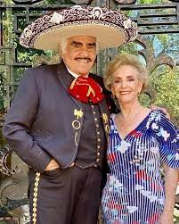 Recordando su trayectoria, también se ve algunos hitos personales de su vida como su relación con doña … Asi Continua El Delicado Estado De Salud De Dona Cuquita La Esposa De Vicente Fernandez Quever
