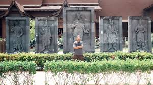 Mau tahu solusi pertanyaan tebak gambar? Menjejak Sejarah Laksamana Terbilang Di Muzium Hang Tuah Melaka