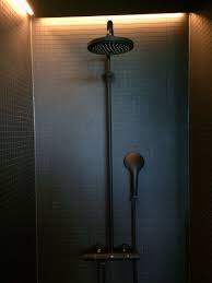 Badarmaturen schwarz paulgurkes badarmaturen schwarz noatalgie retro armaturen. Grohe Armaturen In Schwarz Matt Mit Mosaik Schwarz Matt Im 25h Bikini Berlin Armatur Schwarz Bad Mosaik Armaturen Bad