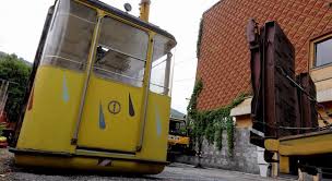 The views of the alps and lake maggiore are awesome. Smontate Le Cabine Della Funivia Stresa Mottarone Smontate Le Cabine Della Funivia Stresa Mottarone La Stampa