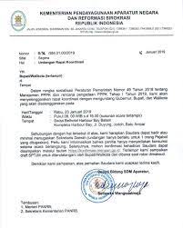 Kebanyakan perusahaan memang mewajibkan penggunaan bahasa indonesia yang baik dan benar untuk membuat lamaran kerja. Contoh Surat Undangan Resmi Yang Baku Baik Dan Benar Serbabisnis