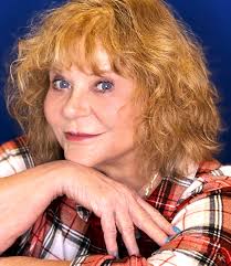 The Salon" Mirror, Mirror (TV Episode 2020)