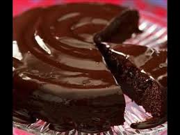 17789 · 15 minutes · une couverture en chocolat pratique et facile à réaliser pour les gâteaux ou les cupcakes. Recette Decouvrez La Recette Originale De Fondant Au Chocolat Sans Farine Avec Glacage Chocolat Facile Et Rapide Recette Gateau Facile