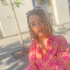 Melissa Grim's Instagram, Twitter & Facebook