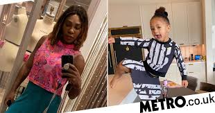 Bernie sanders' 'grumpy chic' style steals show at inauguration. Serena Williams Takes Her Daughter Olympia To Her First Tennis Lesson Eminetra New Zealand