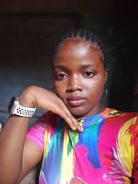 What methods can I use to teach primary 2 pupils to read?