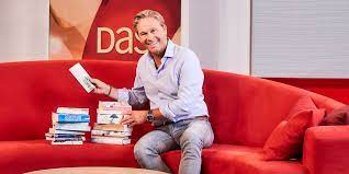 ≽ ndr das rote sofa gäste heute das gäste auf dem roten sofa fernsehen ~ sänger max raabe zu gast 23112019 1845 uhr max raabe ist der. Ndr On Twitter Mehr Bucher Auf Dem Roten Sofa Das Startet Neue Rubrik Mit Literatur Tipps Von Heute An Gibt Es An Jedem Ersten Donnerstag Im Monat Leseempfehlungen Ausgesucht Von Norddeutschen Buchhandler Innen