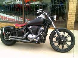 Under that ugly skin was a beautiful platform for the perfect bobber! 41 Vn 900 Ideen Motorrad Bobber Motorrad Bobber