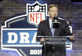 Watch nfl draft live stream 2021. Nfl Draft 2020 Schedule Start Time Tv Channel Live Stream Order Odds And Mock Draft Predictions