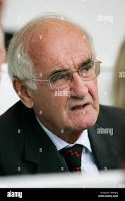 John nott hi-res stock photography and images