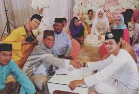 Download millions of videos online. Penselpatahtunteja Blogspot Com Drama Review Hantu Punya Bos