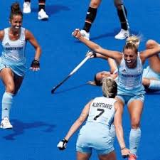Las leonas volvieron a ganar y ya imaginan un cruce decisivo. Nyt7koszwrzyom