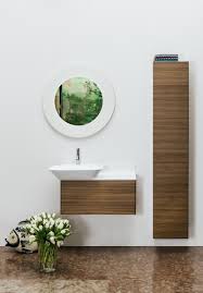 Als zwischendecke mit nutzbarem stauraum lässt sich das individuelle schranksystem an viele raumsituationen anpassen. Laufen Ino Waschtisch 1 Hahnloch Mit Berlauf Keramikablage Rechts 900x450 Wei Runde Badezimmerspiegel Badezimmer Innenausstattung Neues Badezimmer