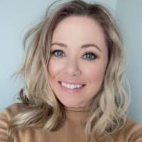 Amanda Parise's Instagram, Twitter & Facebook