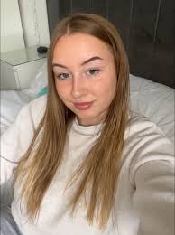 Hi, I'm Amy. I'm a working holiday maker. I want to find a job in karratha.  Any job is okay for me. I have lots of working experience. I worked as  waitress