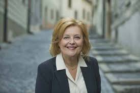 Join facebook to connect with hana vasaryova and others you may know. Magdalena Vasaryova A European Summer School Prague Facebook