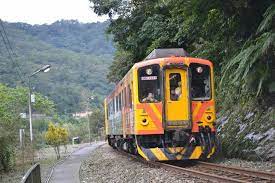 pin by kwok chi hung on taiwan railway railway train drc