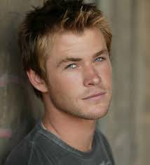 20 Chris Hemsworth Haircut Ideas Let The God Of Thunder Inspire You Men Hairstyles World