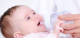 الماء للرضع موضوع