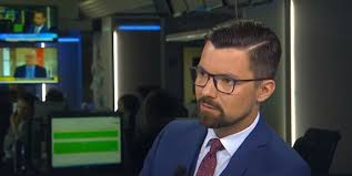 Bojovník za pivo rozmanitější v barvách plzeňského prazdroje. Tomas Drahonovsky Opousti Ceskou Televizi Moderator Jiz Prozradil Kam Zamiri Dal Zivot