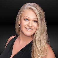 Abby Walters's Instagram, Twitter & Facebook