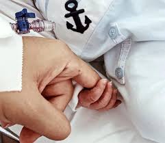 Rosa perrotta piange per il figlio domenico: Rosa Perrotta La Prima Foto Con Il Figlio Domenico Benvenuto Al Mondo Cuore Mio