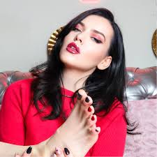 Fallen Babes Profile - Vids, Pics & More | ManyVids - ManyVids