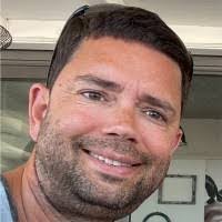 Ronald Nab's Instagram, Twitter & Facebook