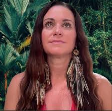 Jessica Brazil's Instagram, Twitter & Facebook