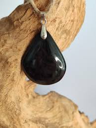 Pendentif en Tourmaline Noire Goutte 5 – Souffle Zen