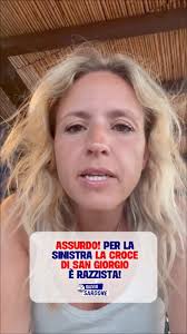 🏴󠁧󠁢󠁥󠁮󠁧󠁿 In Inghilterra bandiere di San Giorgio sui lampioni e i pali  per patriottismo e contro l'immigrazione irregolare che è sempre più un  problema. ➡️ Per la sinistra sono diventate bandiere razziste, pazzesco!