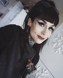 Monami Frost