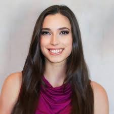 Deb Cupp's Instagram, Twitter & Facebook