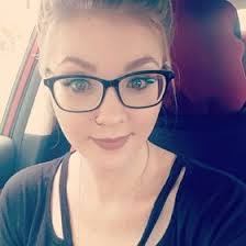 Miranda Roe's Instagram, Twitter & Facebook