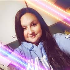 Not sure if this is allowed or not. Delete if not allowed. Looking for a  stylist who specializes in cutting hair. Seems like most stylists  specialize in color. I'm looking for someone